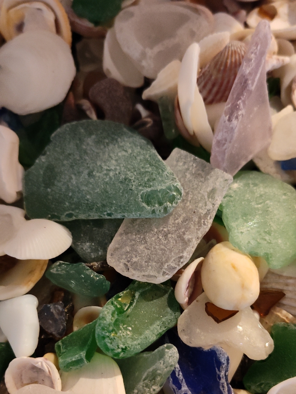 Mason Jar Full Of A Collection Of Sea Shells And Sea Glass With Plenty More - Picture 2 of 9